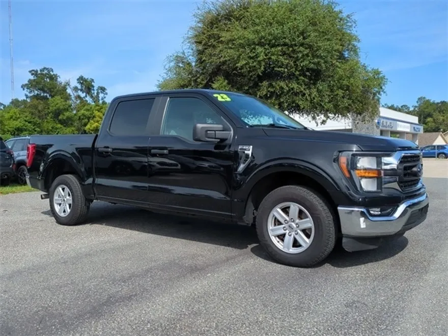 2023 Ford F-150 XLT photo 1