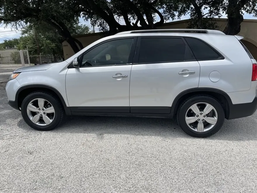 2012 Kia Sorento EX photo 1