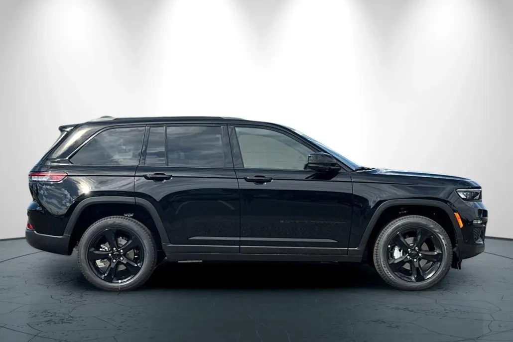 2025 Jeep Grand Cherokee Limited photo 1