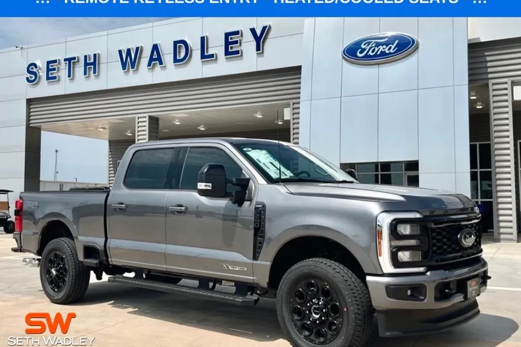 2025 Ford F-250 photo 1