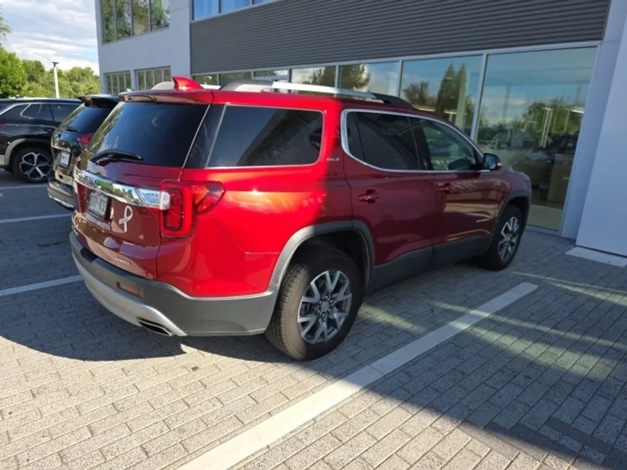 2023 Gmc Acadia SLT photo 1