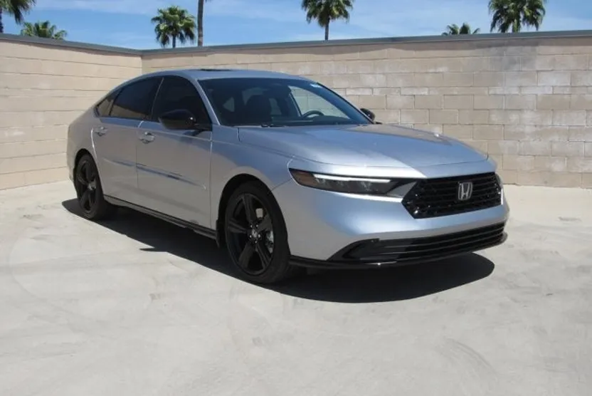 2025 Honda Accord Hybrid Sport-L photo 1