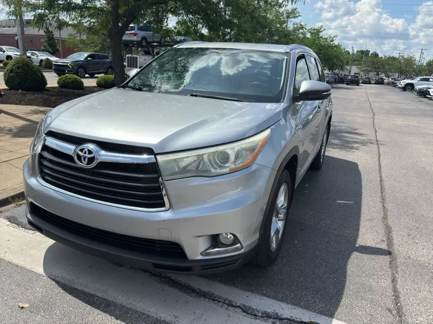 2015 Toyota Highlander Limited photo 1
