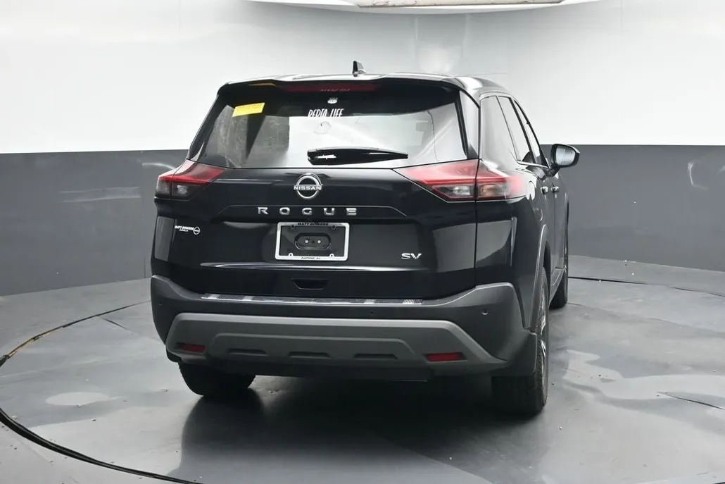 2023 Nissan Rogue SV photo 1