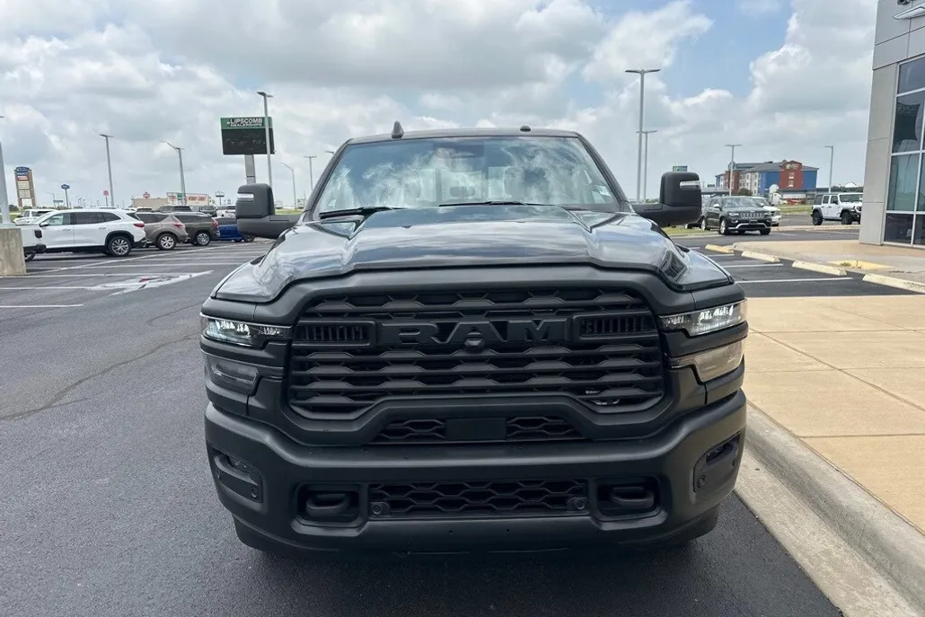2025 Ram 2500 Tradesman photo 1