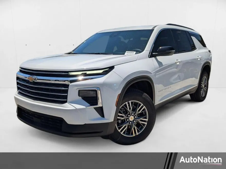 2025 Chevrolet Traverse photo 1