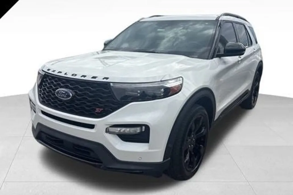 2022 Ford Explorer ST photo 1