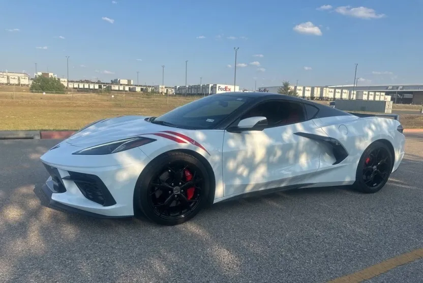 2021 Chevrolet Corvette Stingray 2LT photo 1