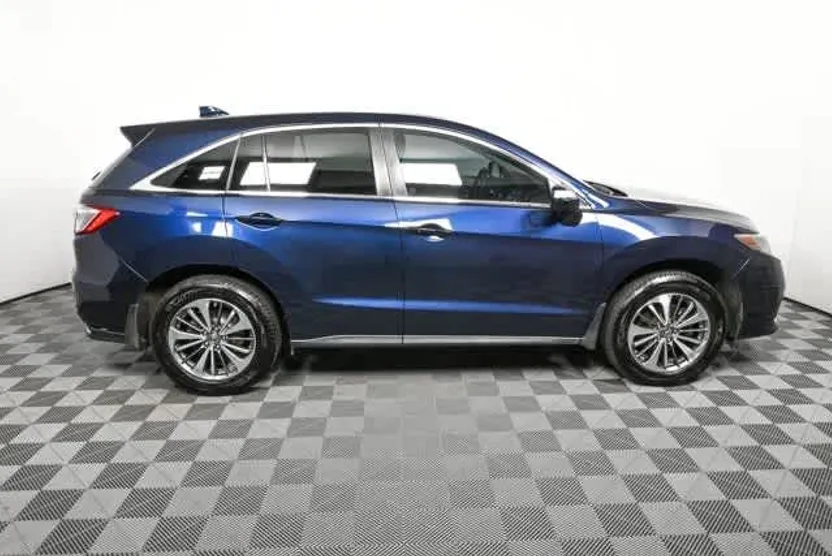 2017 Acura RDX Advance photo 1