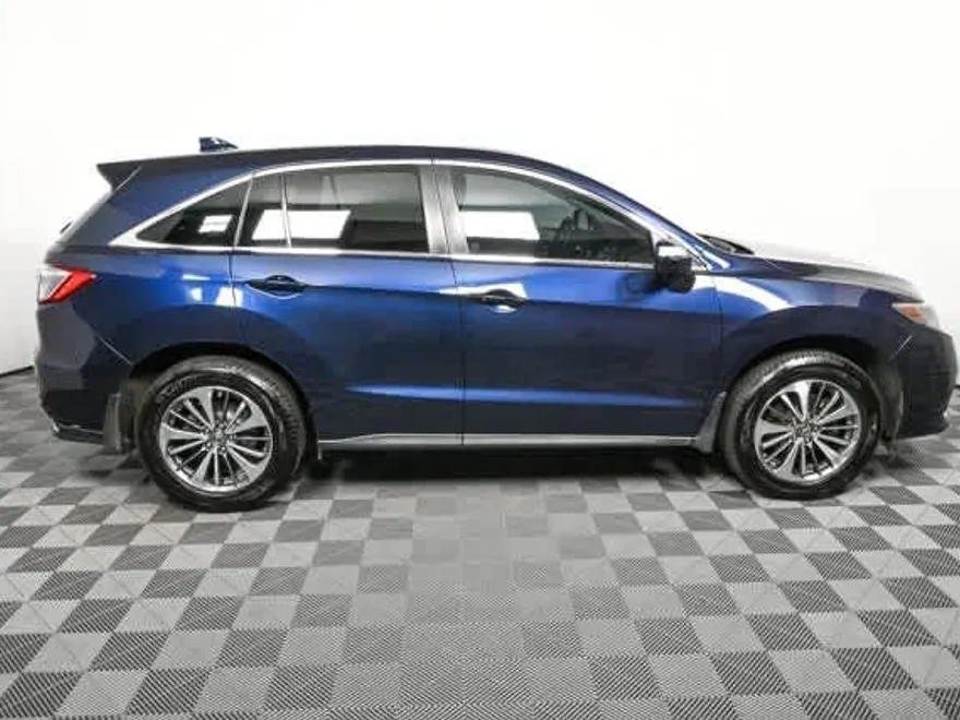 2017 Acura RDX Advance photo 1