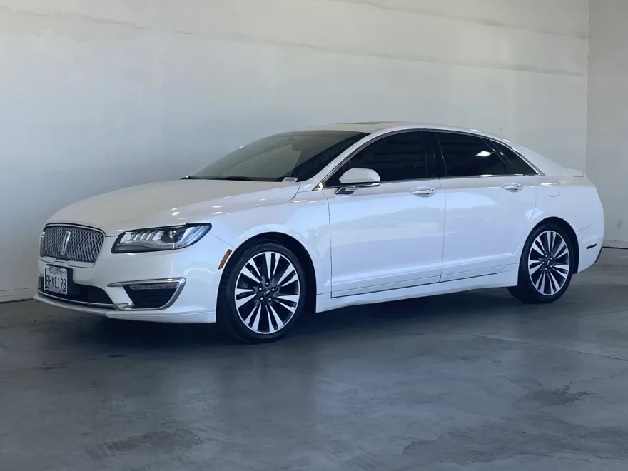 2018 Lincoln MKZ Hybrid Reserve photo 1