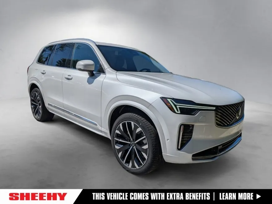 2025 Volvo XC90 T8 Plus photo 1