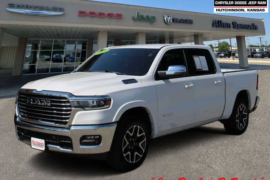 2025 Ram 1500 Laramie photo 1