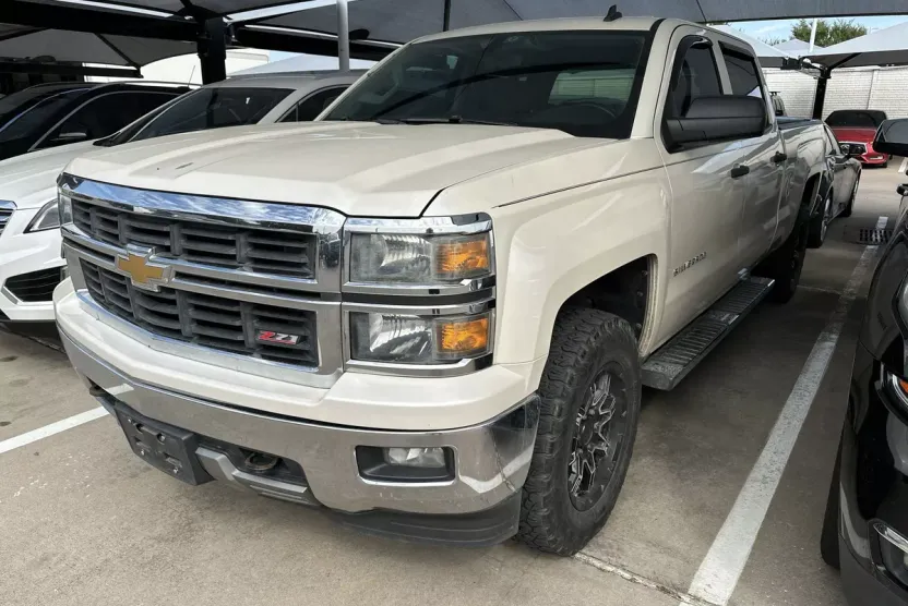 2014 Chevrolet Silverado 1500 LT photo 1