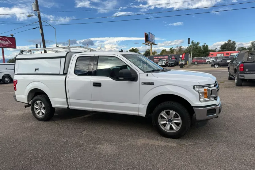 2019 Ford F-150 XLT photo 1