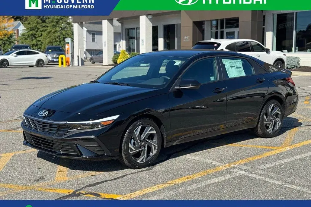 2025 Hyundai Elantra SEL Sport photo 1