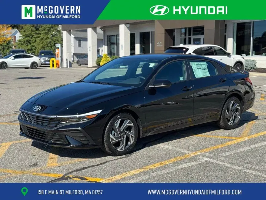 2025 Hyundai Elantra SEL Sport photo 1