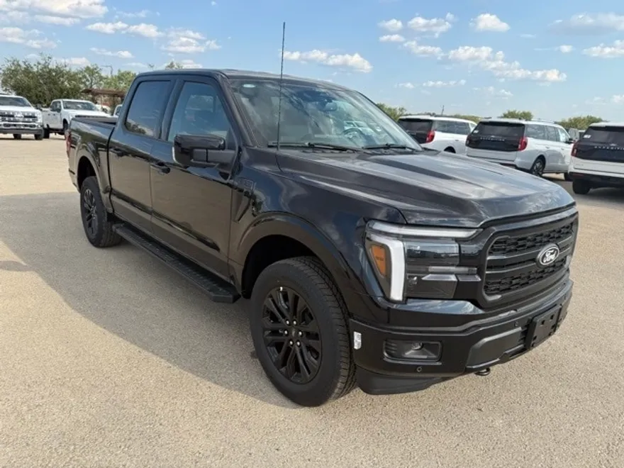 2025 Ford F-150 Lariat photo 1