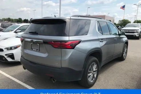 2023 Chevrolet Traverse Leather photo 2