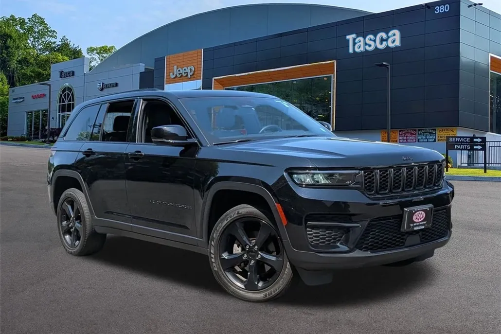 2023 Jeep Grand Cherokee Altitude photo 1