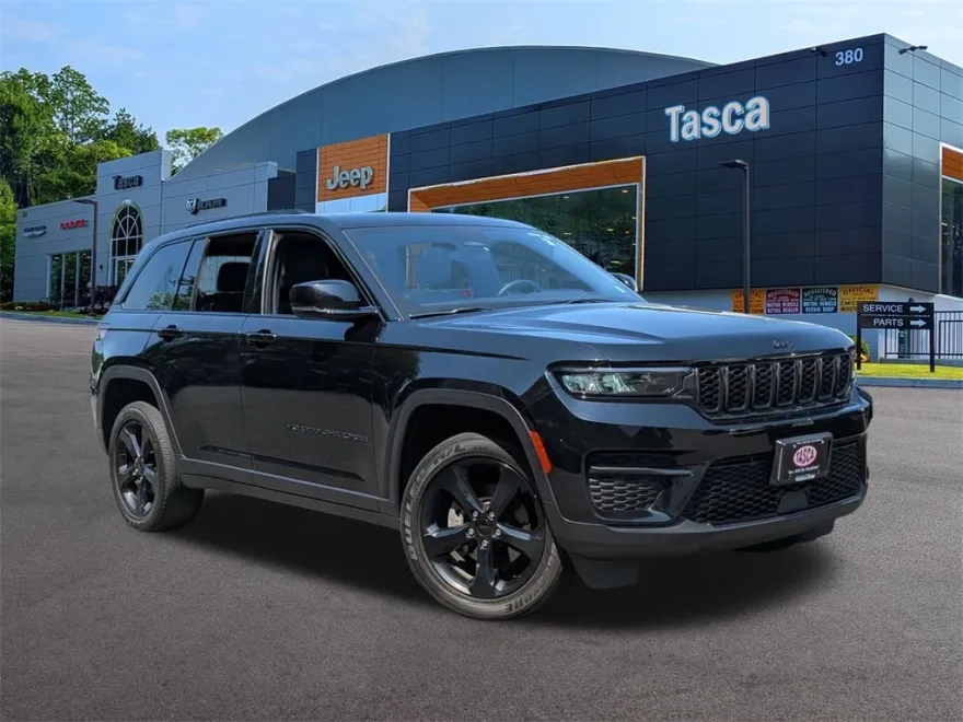 2023 Jeep Grand Cherokee Altitude photo 1
