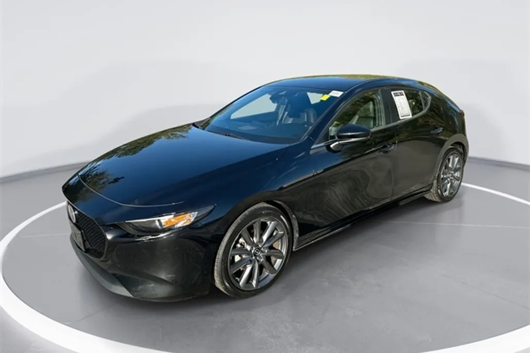 2021 Mazda Mazda3 Select Hatchback photo 1
