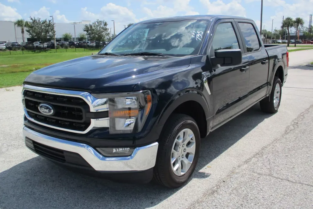 2023 Ford F-150 XLT photo 1