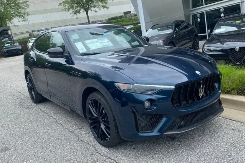 2024 Maserati Levante Trofeo photo 1