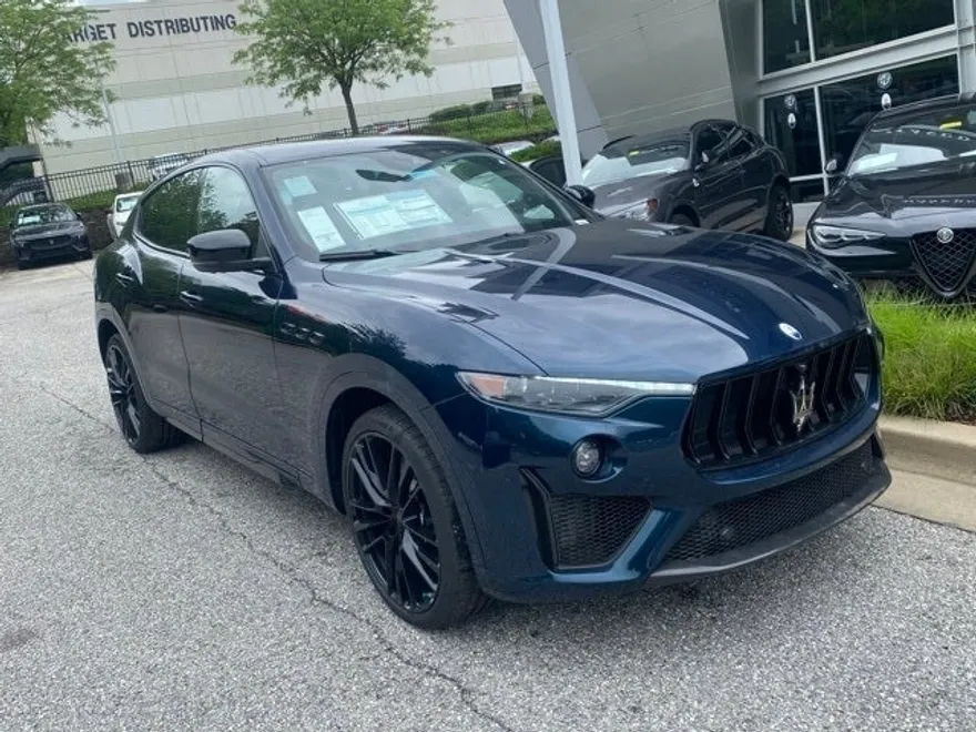 2024 Maserati Levante Trofeo photo 1