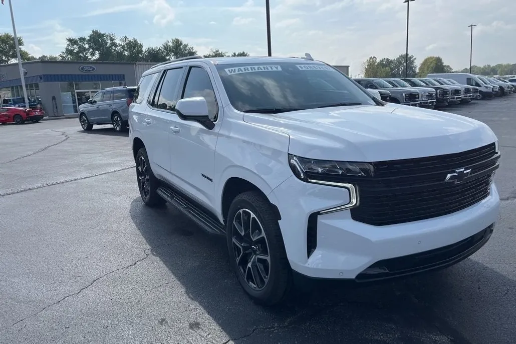 2023 Chevrolet Tahoe RST photo 1