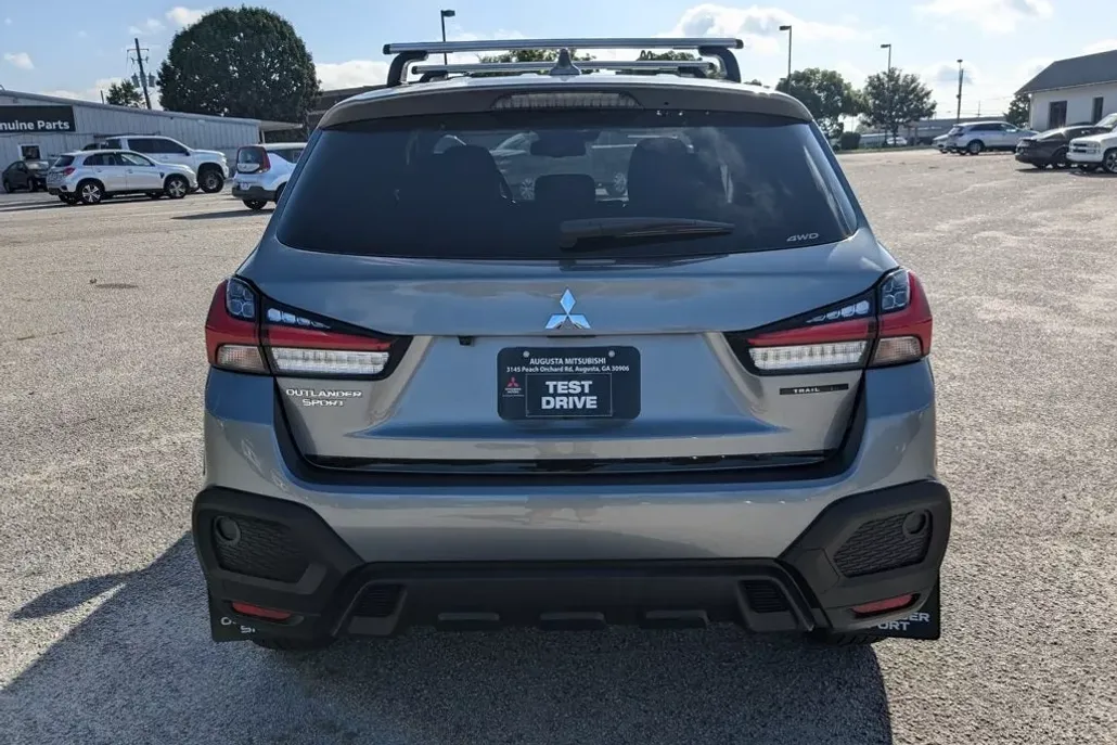 2025 Mitsubishi Outlander Sport ES SE LE photo 1