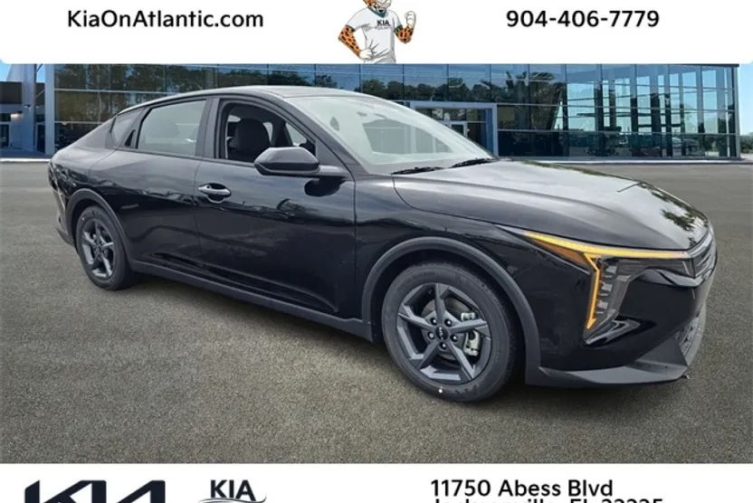 2025 Kia K4 LXS photo 1