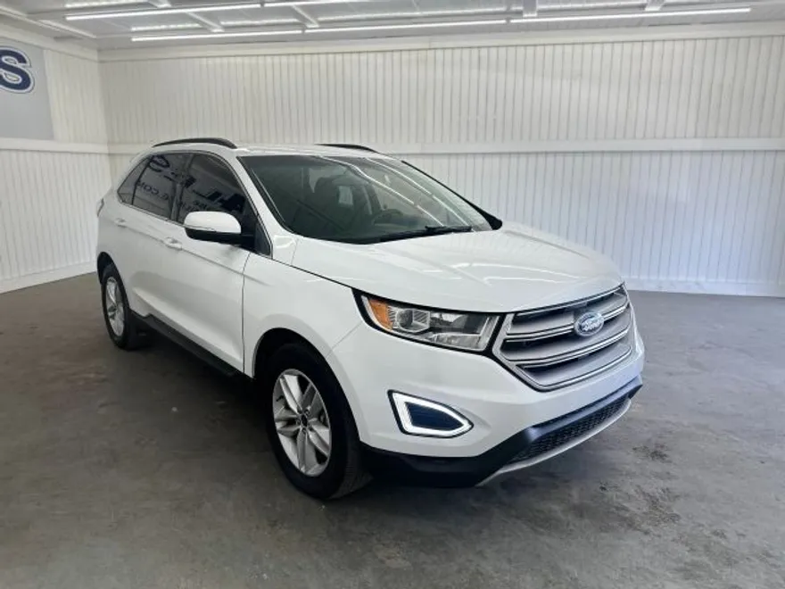 2017 Ford Edge SEL Sport photo 1