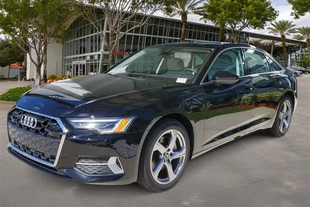 2025 Audi A6 Premium photo 1