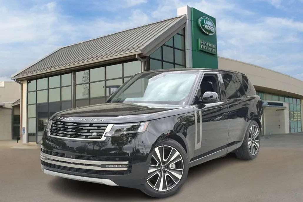 2025 Land Rover Range Rover SE photo 1