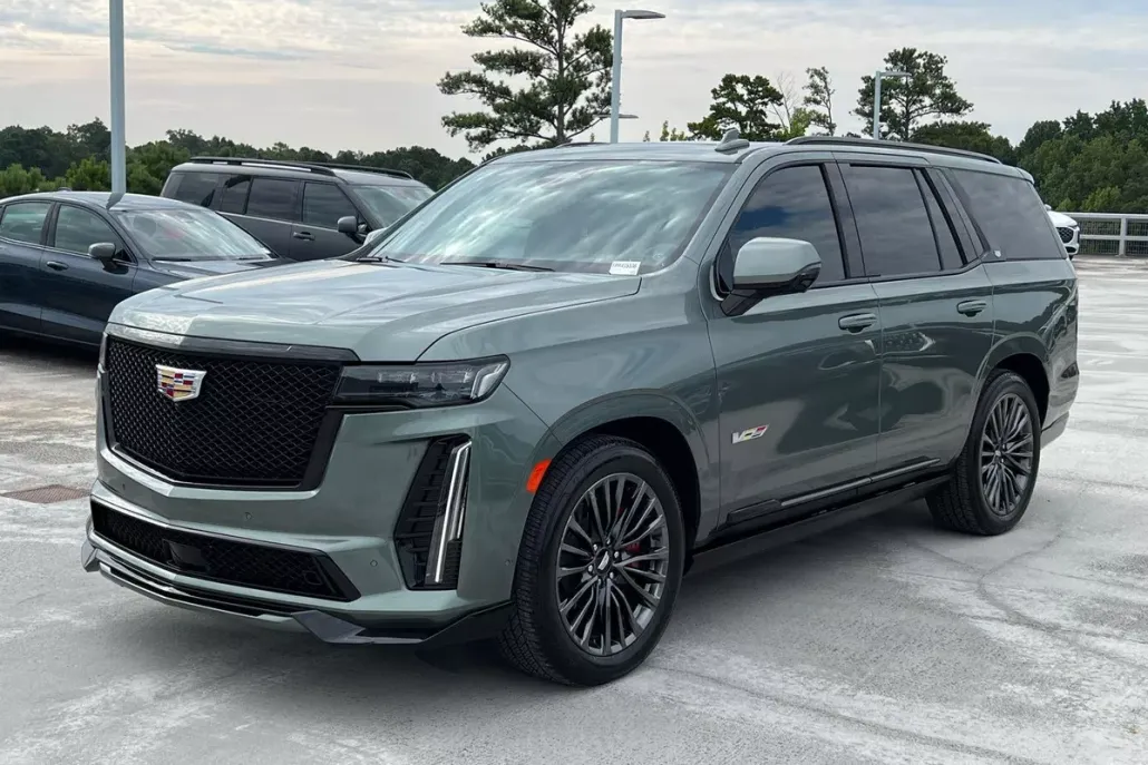 2023 Cadillac Escalade V-Series photo 1