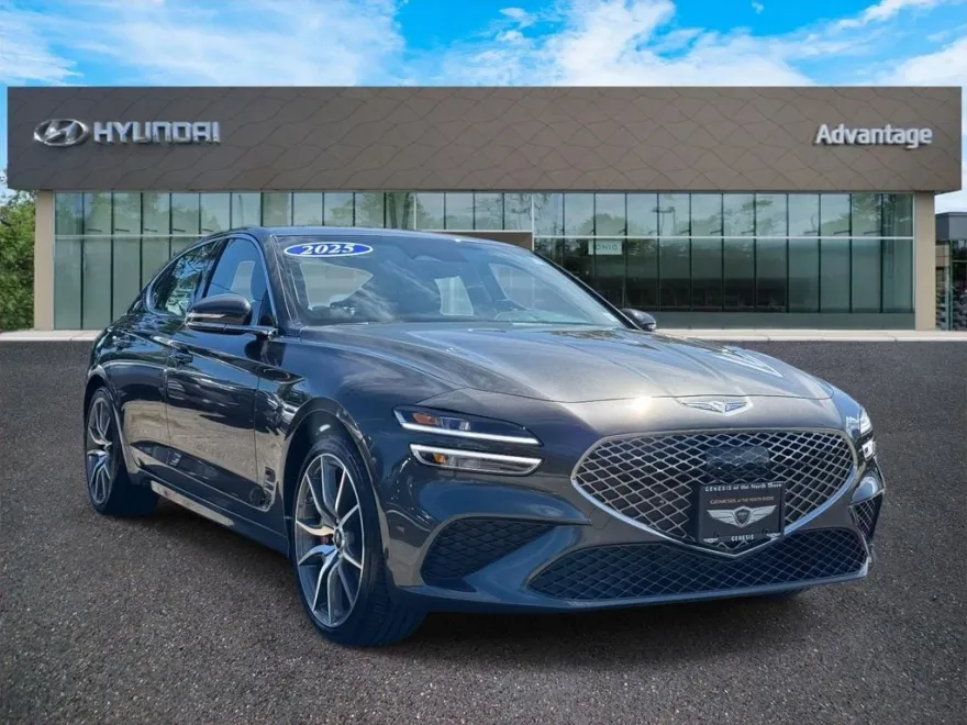 2025 Genesis G70 2.5T photo 1