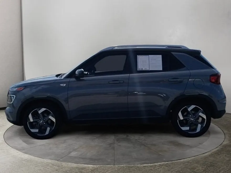 2022 Hyundai Venue SEL Limited photo 1