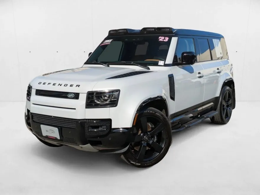 2023 Land Rover Defender 110 V8 photo 1