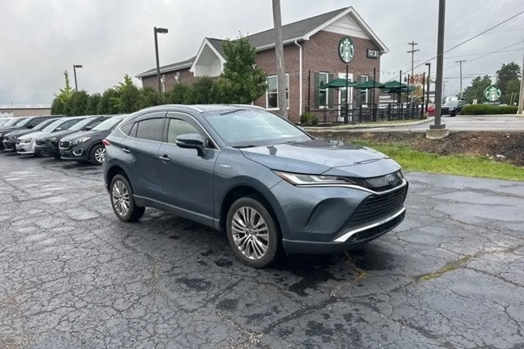 2021 Toyota Venza XLE photo 1