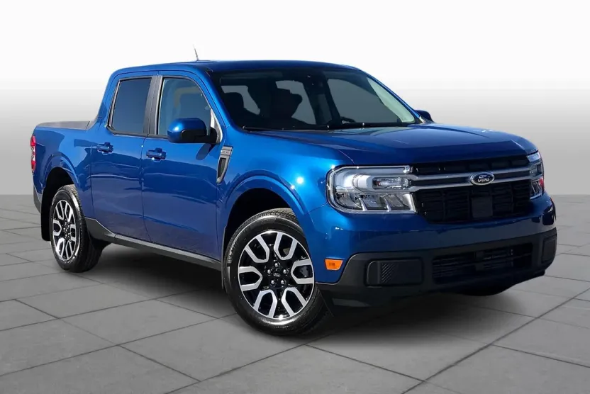 2023 Ford Maverick Lariat photo 1