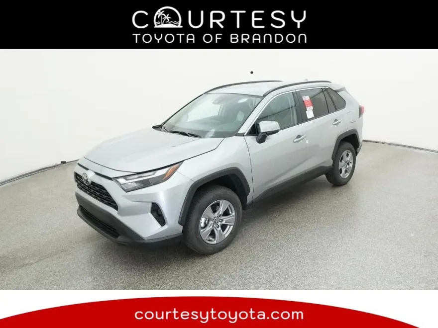 2025 Toyota RAV4 XLE photo 1