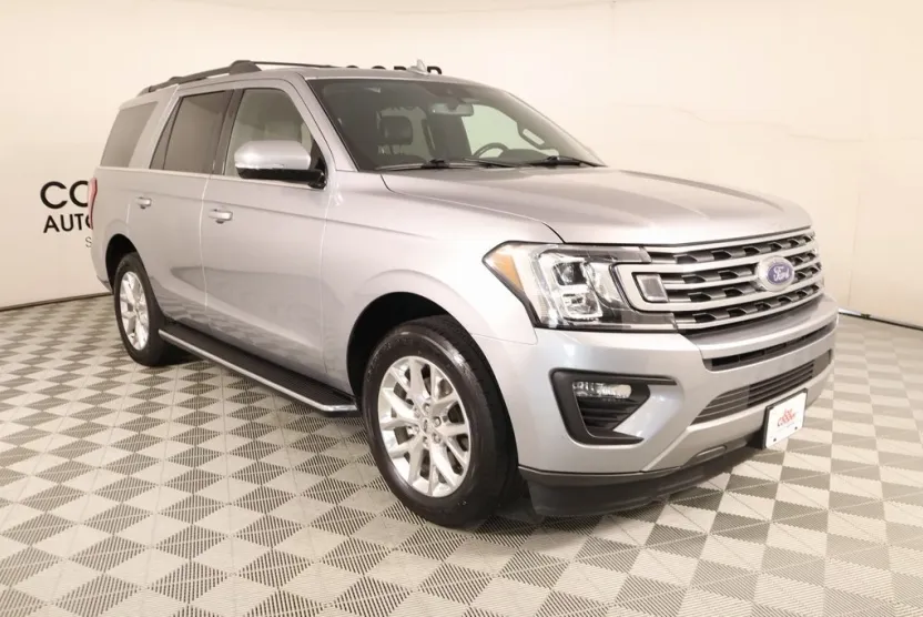 2021 Ford Expedition XLT photo 1