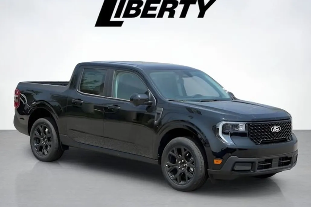 2025 Ford Maverick Lariat photo 1
