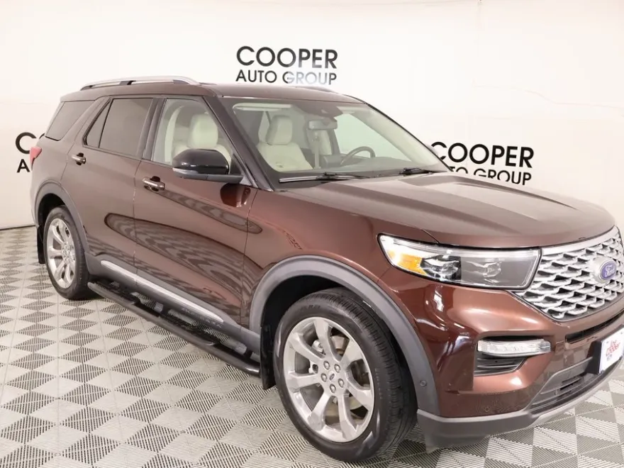 2020 Ford Explorer Platinum photo 1