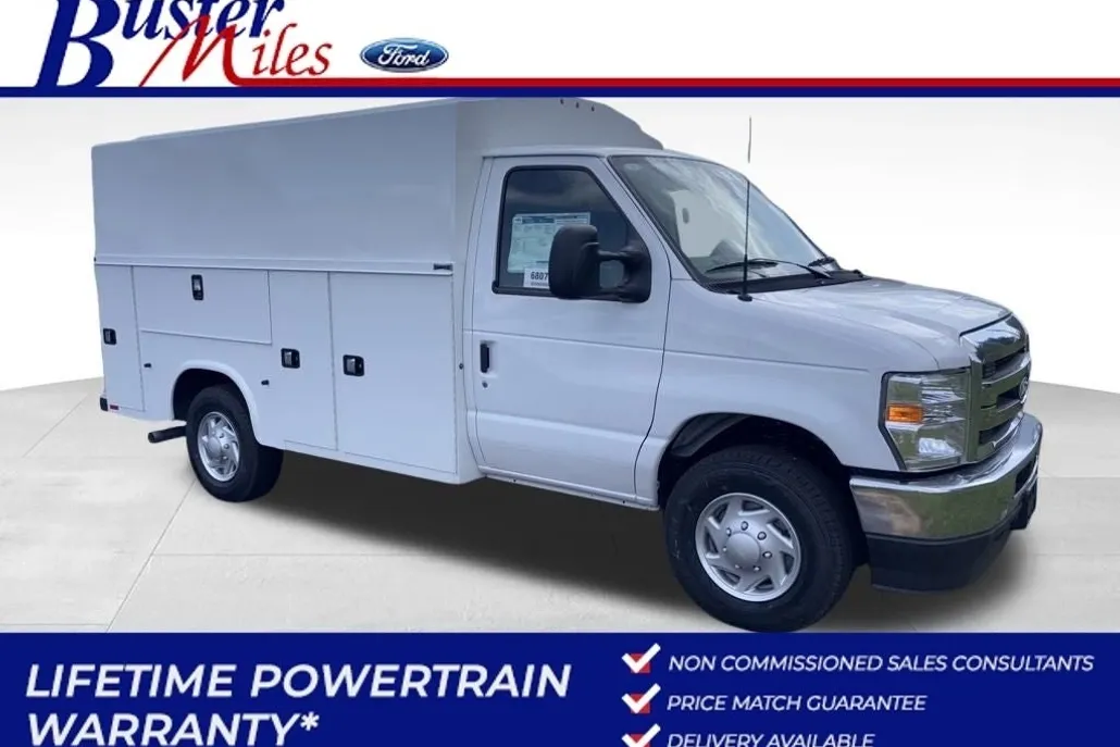 2026 Ford E-350 Base photo 1