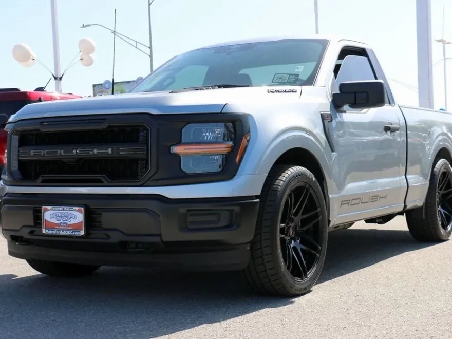 2025 Ford F-150 XL photo 1