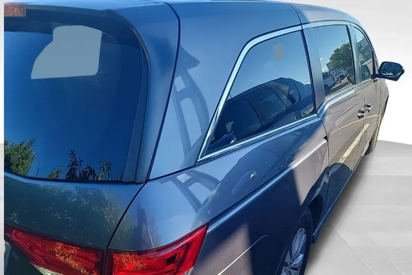 2017 Honda Odyssey EX-L photo 1
