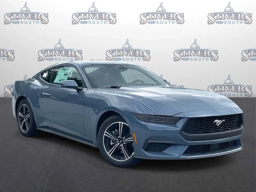 2025 Ford Mustang EcoBoost photo 1