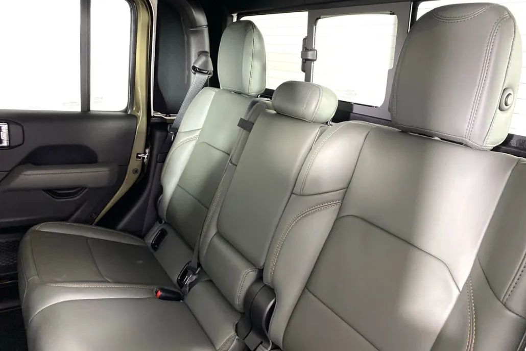 2025 Jeep Gladiator Mojave photo 1